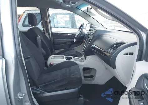 2014 Dodge Grand Caravan Sxt z USA, uszkodzony, nr VIN 2C4RDGCGXER477688